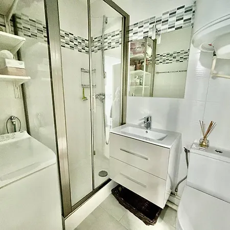 Apartman Climatise Avec Garage - A Pieds - Fr-1-816-20 Bormes-les-Mimosas